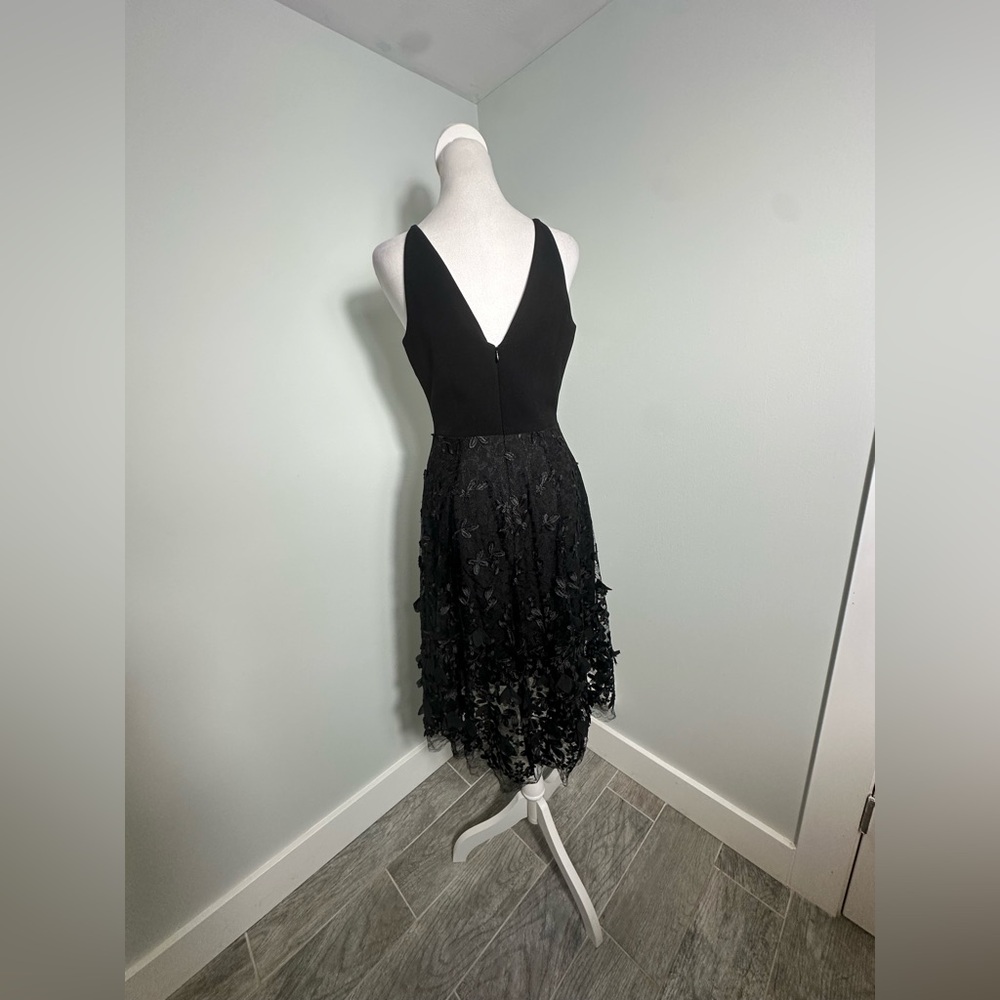 Dress The Population Darleen V-Neck Embroidered Mesh Cocktail Dress Black Small - Picture 10 of 17